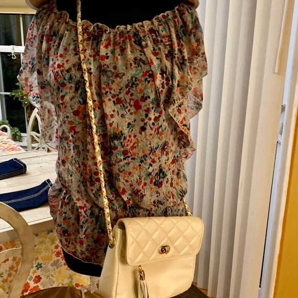 Jacqueline Ferrar Satiny Cream Crossbody - Picture 9 of 9